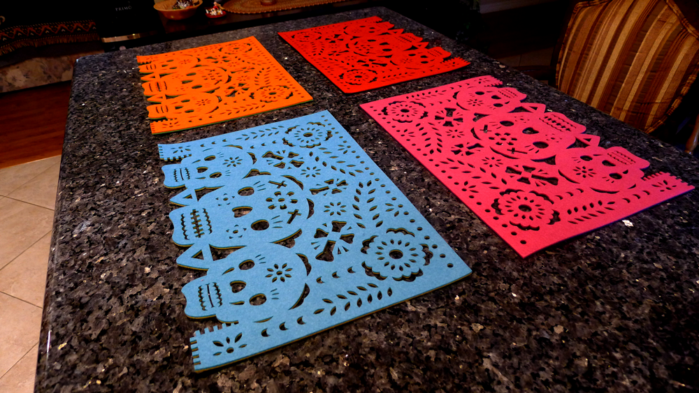 Double-sided Felt "Papel Picado" Placemat Sets (Muertos Patterns)