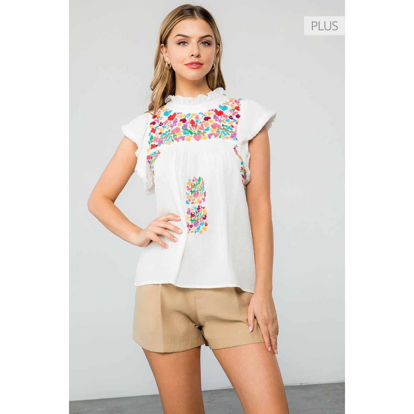 /Size XL/ Floral Embroidery Flutter Sleeve Top